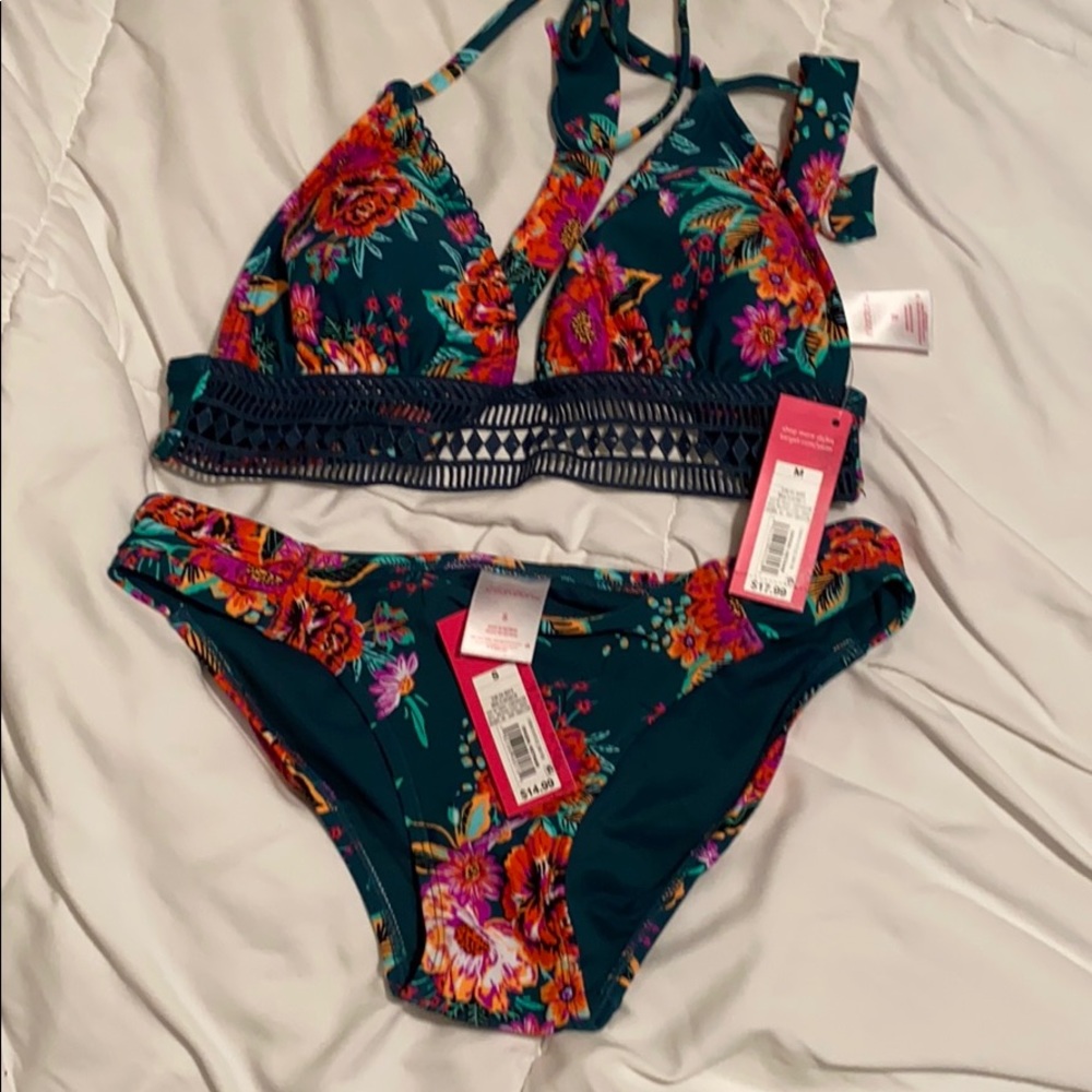 Xhilaration bikini, Top size M, Bottoms size S